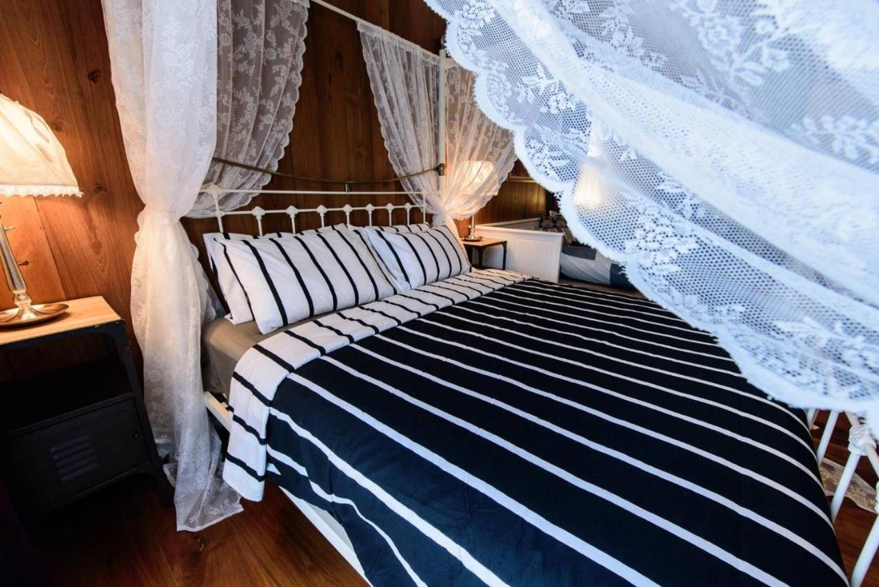 Roomquest Rimrabeang At Ампхава Экстерьер фото